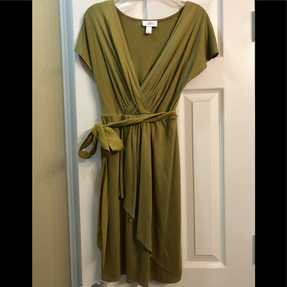 💋 Ann Taylor LOFT Dress 💋